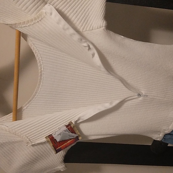 Women's Studio Ease One Piece Short Outfit - Picture 3 of 11